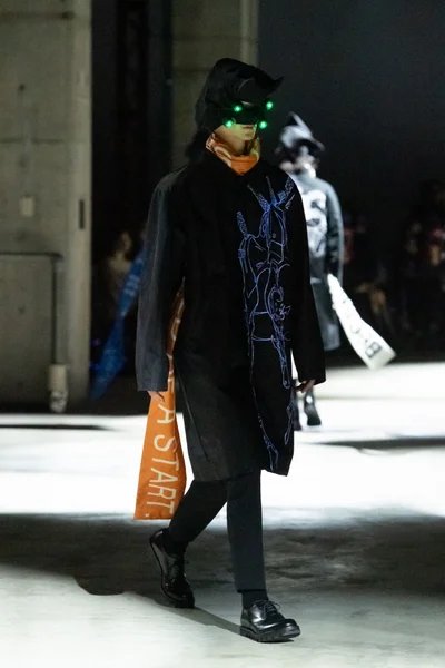 Look 26